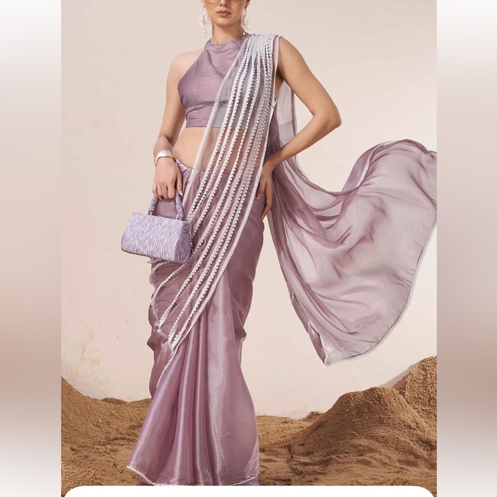 Saree with Beaded Detailing on pallu.
Comes with petticoat & blouse piece. - Picture 2 of 7